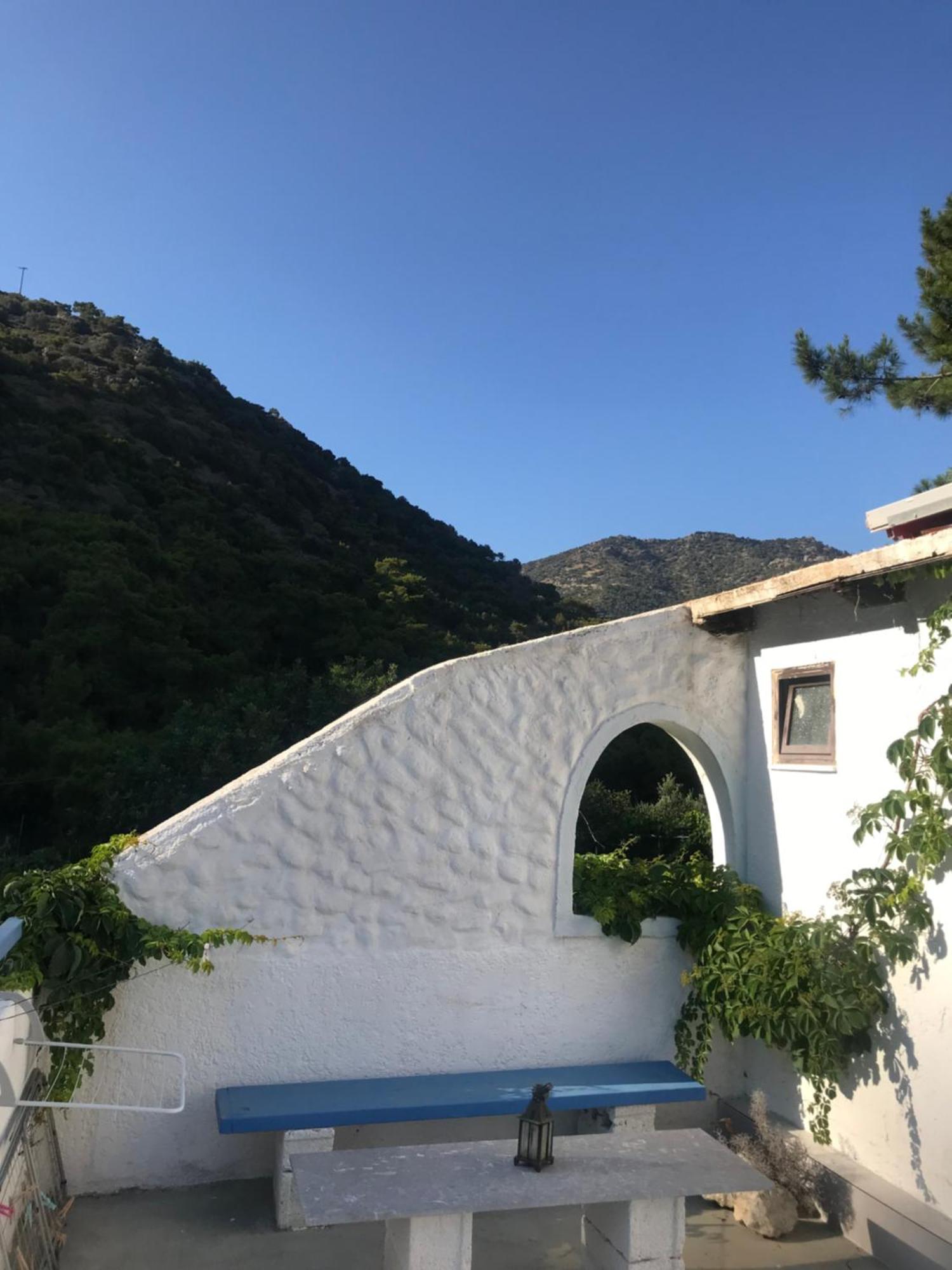 Oleander's Garden Traditional Cretan * Ferma