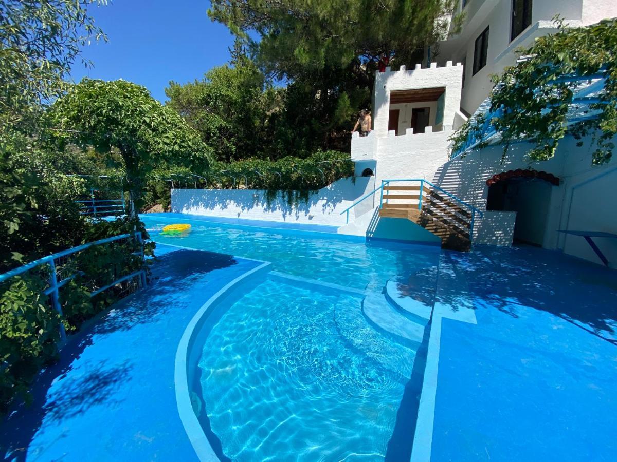 Oleander's Garden Traditional Cretan Aparthotel Ferma