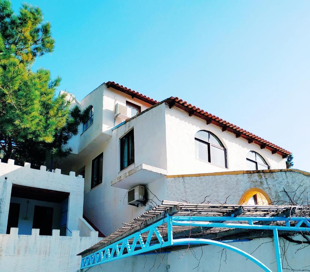 Oleander's Garden Traditional Cretan Ferma